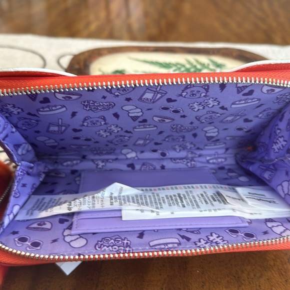 Loungefly women’s Disney Mei Lee Turning Red Panda Zip-Around Wallet - Picture 13 of 16